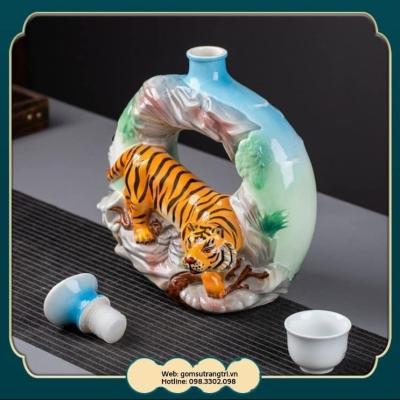 BÌNH SỨ ĐỰNG RƯỢU - LINH VẬT